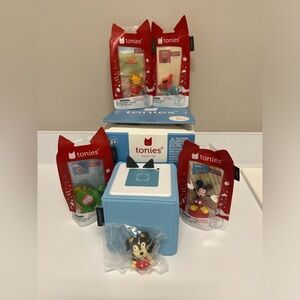 Tonie Box Starter Set with 4 Tonies